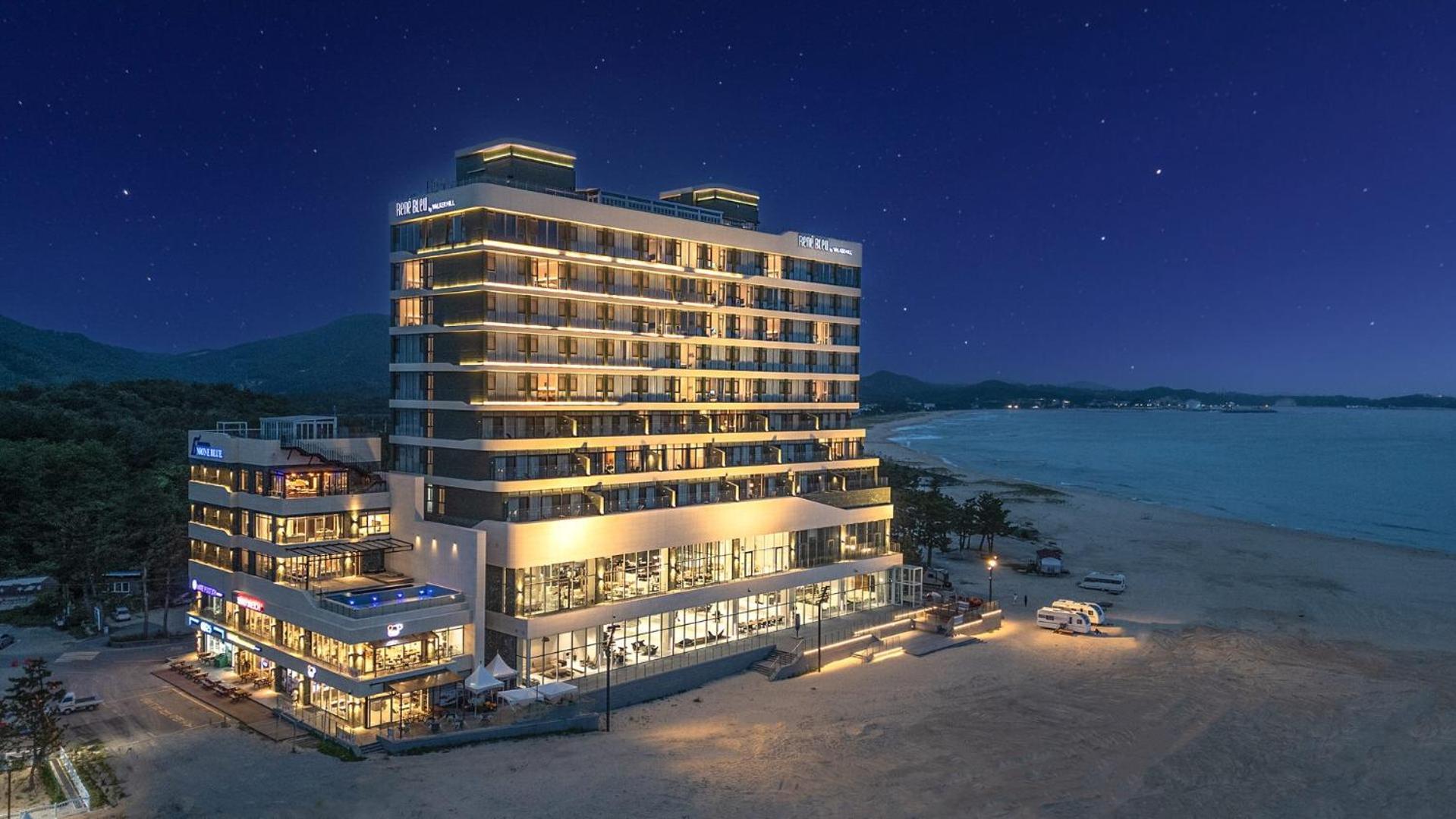 Goseong Moneblue Pension Экстерьер фото